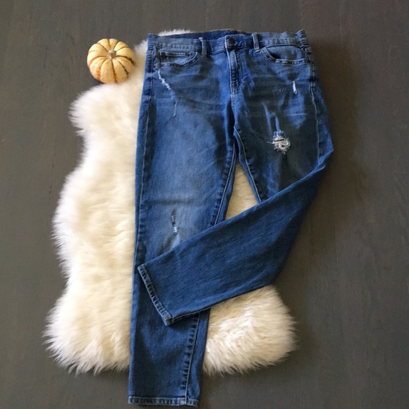 GAP Girlfriend Vintage Mid-Rise Medium Indigo Distressed Jeans, 30r ❤️ - Picture 2 of 15